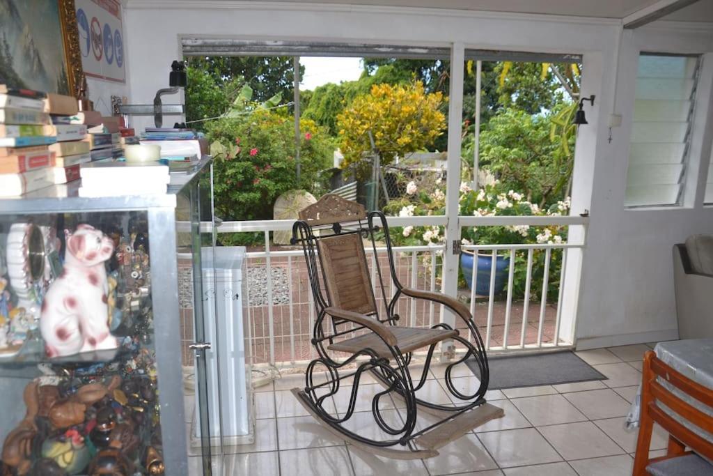 Maison Type F3 Chez Jean Michel Avec Parking Chez Jean Michel Appartement Sainte-Rose Buitenkant foto